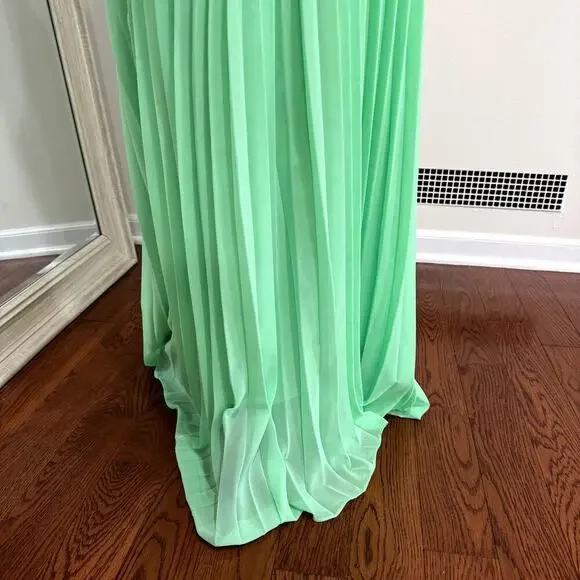 NWOT Neon Green Pleated Maxi Dress with Side Cutouts Women's Size M - Picture 2 of 6